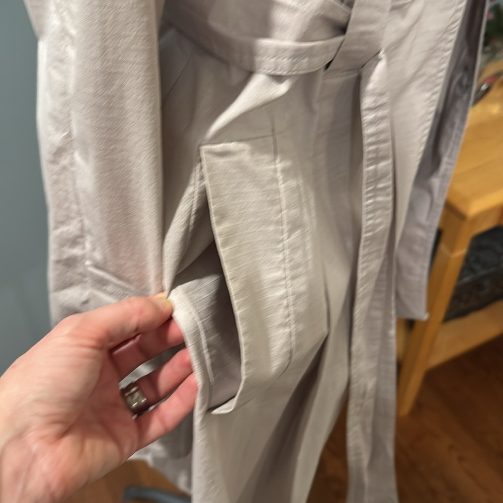 Cabi Pleated Belted Trench - Picture 7 of 12